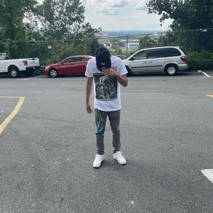 Meet your Posher, Gael